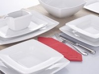 Как тарелки с бортиками создают дополнительный комфорт гостю за столом