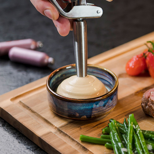 Готуємо вишуканий голландський соус Чеддер з сифоном  iSi Gourmet Whip 