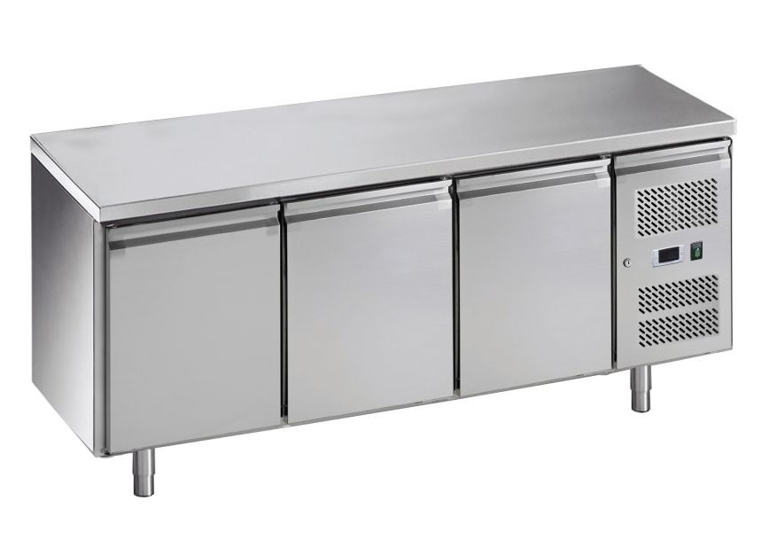 Стол холодильный 3-х дверный без борта Forcold G-GN3100TN-FC